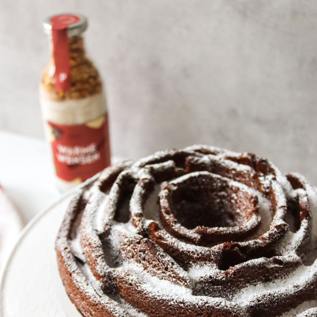 Apple Cinnamon Cake | Gift Bottle | DIY Recipe Cozy & Festive