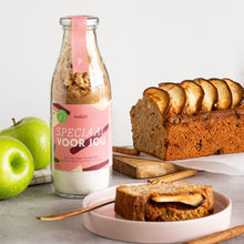 Apple Cinnamon Cake | DIY Cake Mix in a Bottle