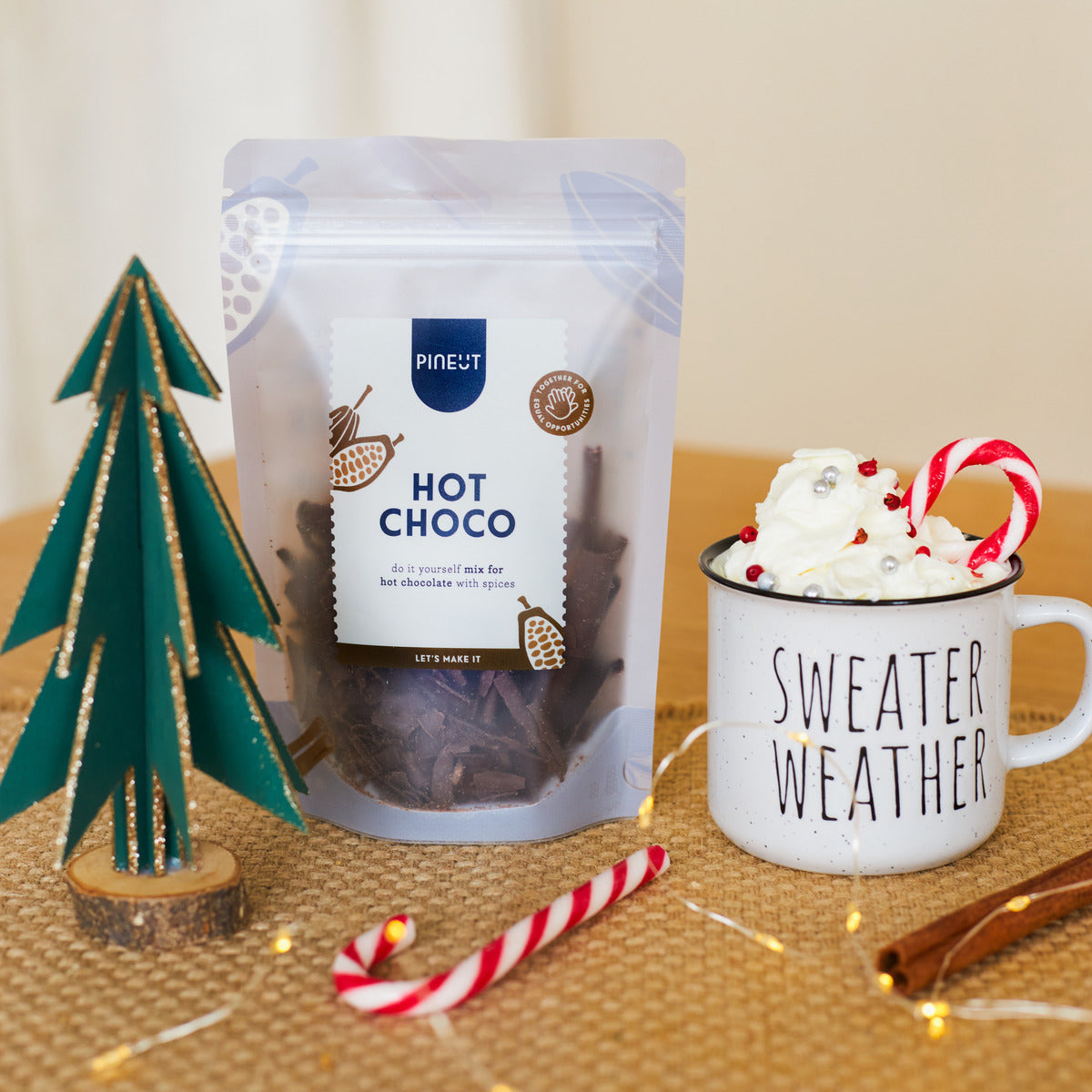 Make hot chocolate | Hot chocolate pouch | Original winter gift from Pineut