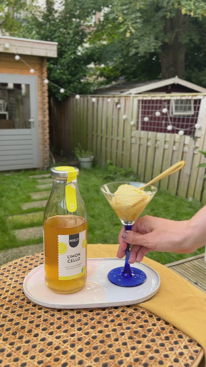 How to make Limoncello | DIY Cocktail in a bottle | BIO | Pineut